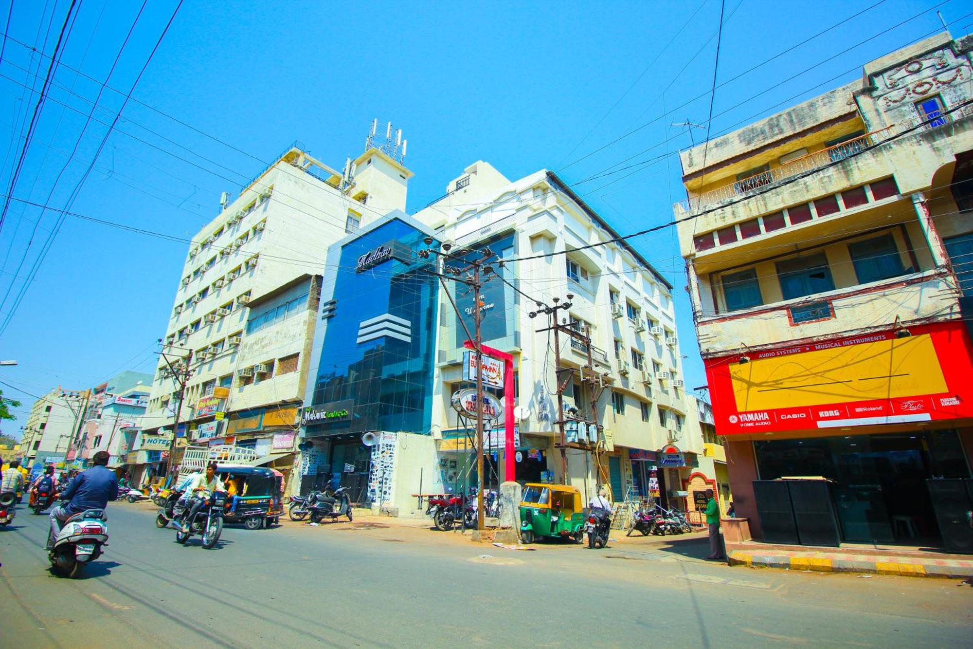Hotel Upasana Rajkot Exterior photo